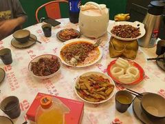 -堂瓦里·33年传统赣菜(第一街区店)