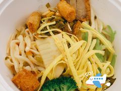 黄金脆皮猪五花面-陳八两面家(滨江天街店)