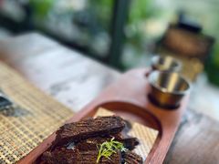 喜洲招牌手撕牛肉-喜洲吧·江畔老船厂·庭院餐厅(喜临院店)