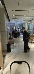 -罗亚帝造型·烫发染发