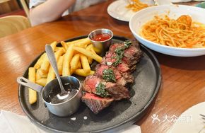Ribeye Steak with Fries