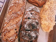 蔓越莓芝士杂粮-红跑车(三牌楼店)