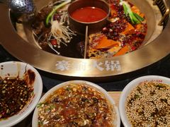 -豪渝火锅(李家村万达店)