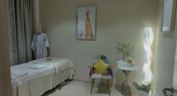 -百秀名媛纹绣美学护肤中心