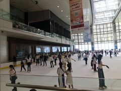 -冰纷万象滑冰场(深圳万象城店)