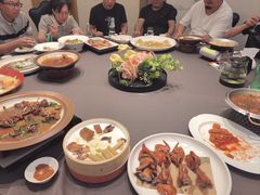 -香山湖家家宴(中山陵店)