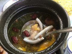原味椰子鸡汤-范饭椰林川湘味海鲜·椰子鸡(三亚湾椰梦长廊店)