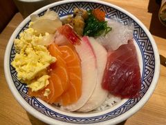 生鱼片综合饭-初居食屋日式料理(万象城购物中心店)