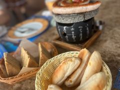 -魅力边城旋转餐厅