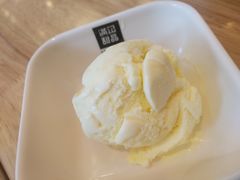 香草冰激凌球-满记甜品(荟聚购物中心店)