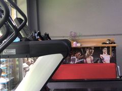 -征成健身连锁私教工作室(九公里店)
