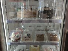 -DQ·蛋糕·冰淇淋(大宁国际商业广场店)