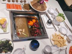 -七十二变量贩KTV(绿地东海岸时代广场店)