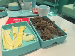 -季季红火锅(柳州城中万达二店)