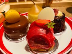 -咖啡苑自助餐厅·中国大饭店