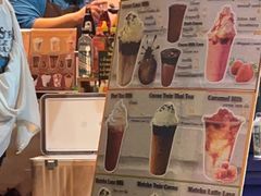 -席娜卡琳火车铁道夜市