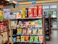 -全家便利店(兴贤路店)