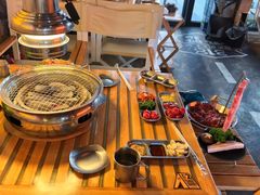 -叽叽扎扎烤肉场(生态城万达店)