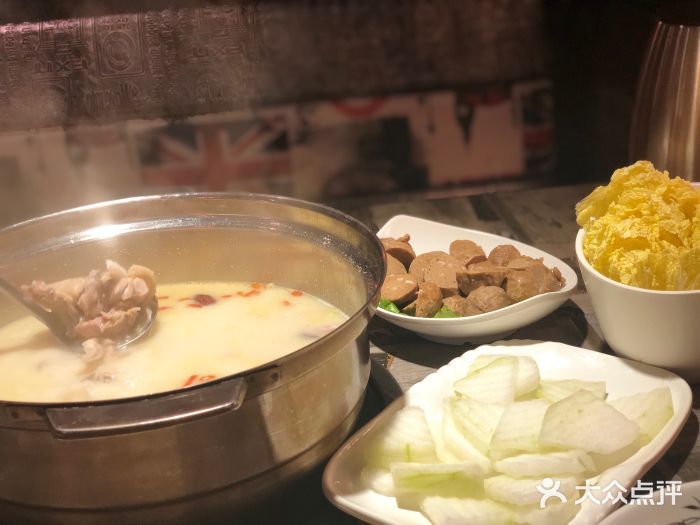 鸣牌鸡煲(大岭山店)图片