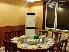 包厢-李连贵熏肉大饼(天通苑店)
