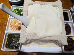 -95号酱骨·一块豆腐(展春园西路店)