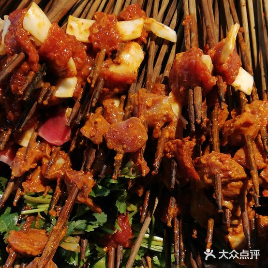 钢管厂五区小郡肝串串香(资中店)