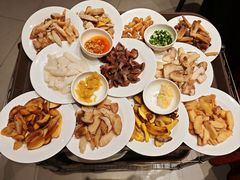 -天宜隆蘑菇宴火锅(石景山旗舰店)