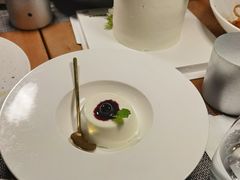 -MONICH牛排融合餐厅(和义大道购物中心店)