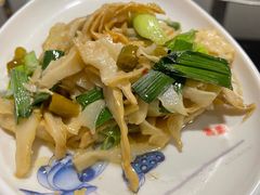 -茅台镇网红溶洞餐厅·茅帮菜馆