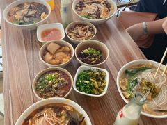 猪皮-西环肥仔螺蛳粉(南宁第一分店)