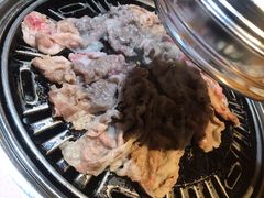 -唯成•韩国炭火烤肉 유성고기