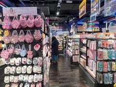 -酷乐潮玩(金桥国际店)