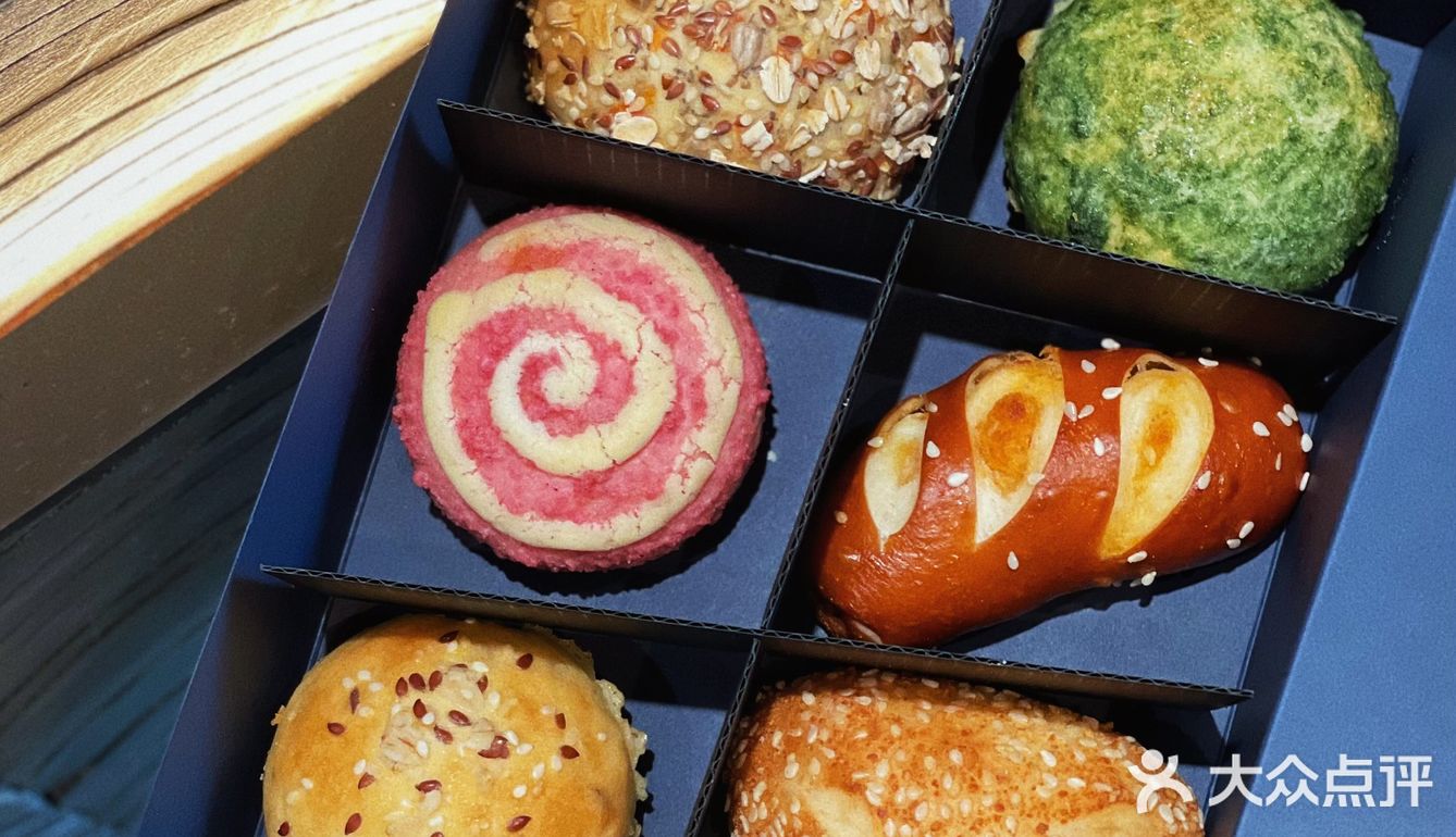 二沙岛宫廷风烘培店｜一口吃面包🍞太好吃了！