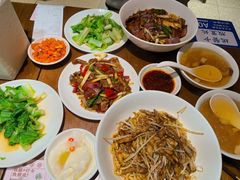 生炒黄牛肉面-寻裕记·现炒浇头面(人民广场店)