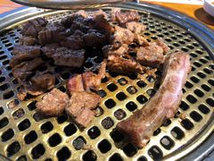 -唯成•韩国炭火烤肉 유성고기