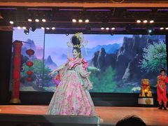 -金东尼人妖秀