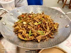 -堂瓦里·33年传统赣菜(第一街区店)