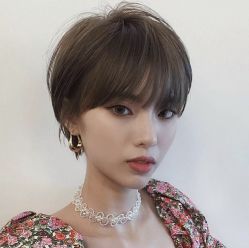 -朗峰专业美发沙龙