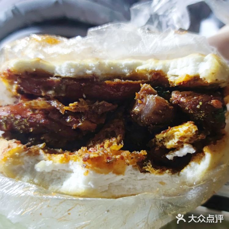 没想到西安随便一个酒店门口的小摊位都那么好吃