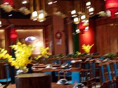 大堂-老滇山寨•云南特色菜•地方菜•民族风情歌舞表演(金碧店)