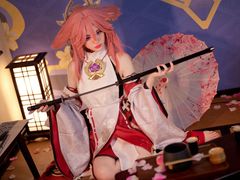-米游妙妙屋cosplay换装自拍摄影体验馆