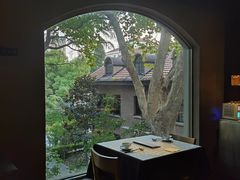 -穹六人间 people 6(岳阳路店)