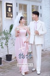 -798婚纱摄影·原创定制品牌店