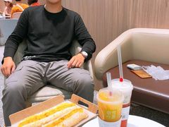 -奈雪的茶(湖滨银泰in77C区PRO店)