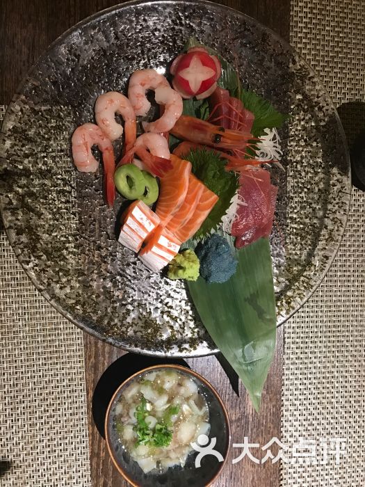 山河炉端烧日式料理图片 - 第2张
