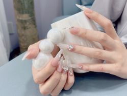 -秀色美甲美睫纹绣护肤