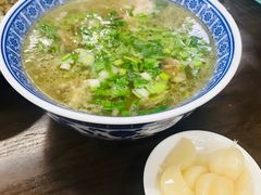 -崇德楼水盆牛羊肉泡馍馆(文艺路店)