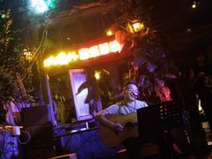 -城墙外BAR
