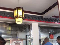 大堂-门框胡同百年卤煮(新街口店)