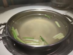 牛骨清汤骨-牛鲜胜·潮汕牛肉自助火锅(番禺市桥店)